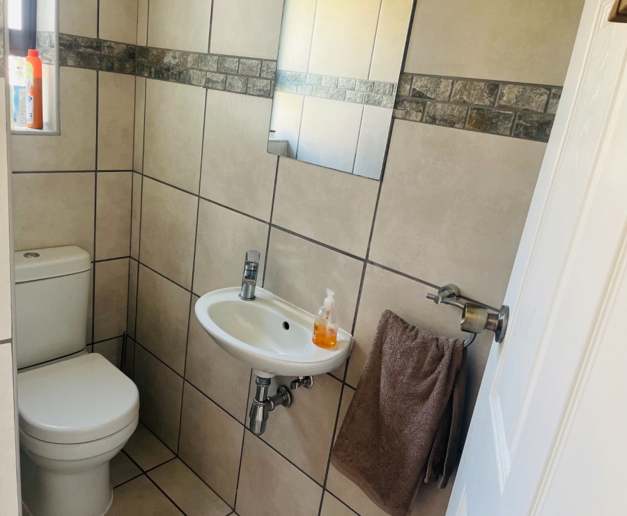 2 Bedroom Property for Sale in Island View Western Cape